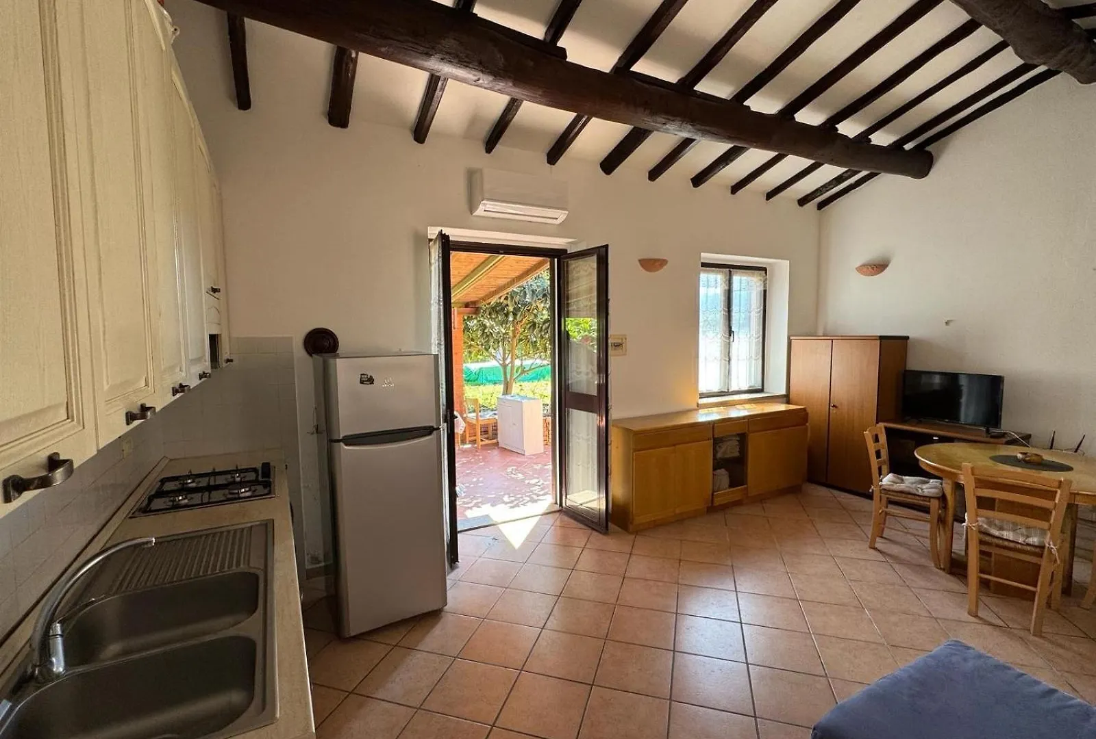 Il Vecchio Casale Apartment Porto Azzurro Italy